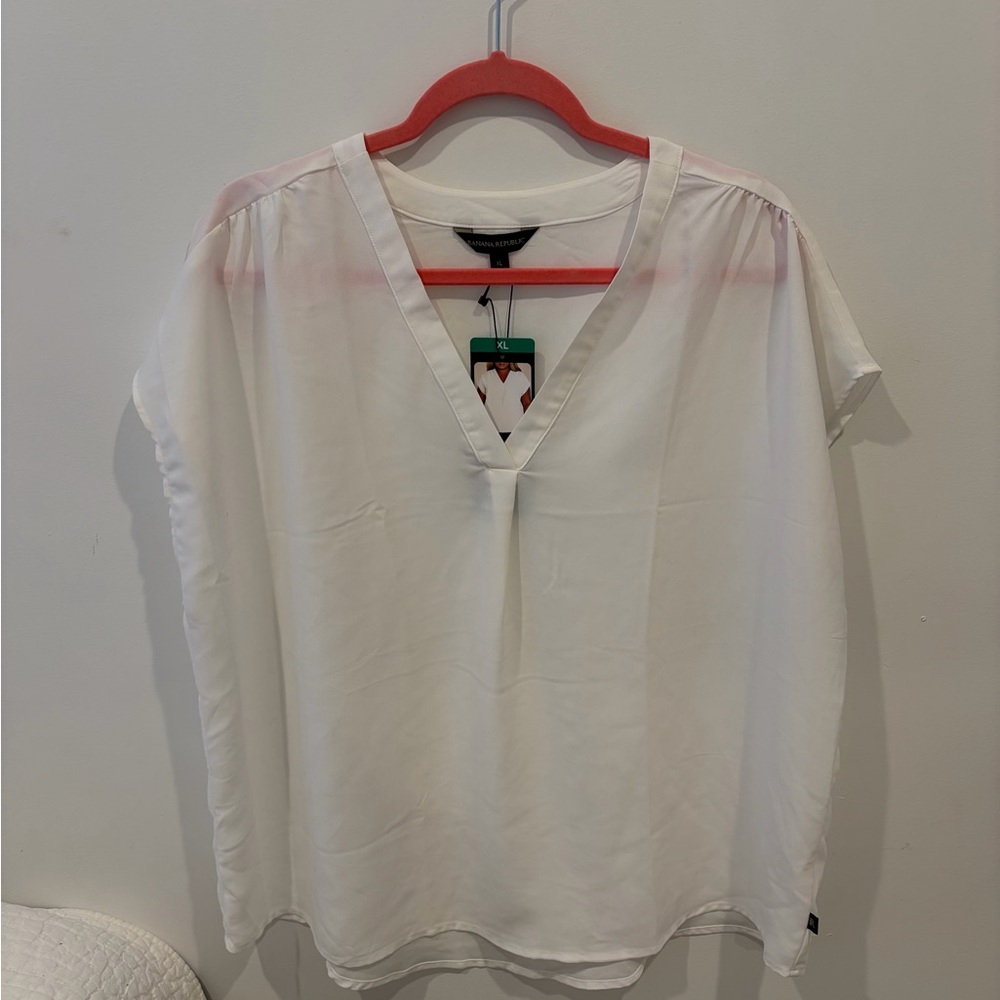 Banana Republic Cream V-Neck Blouse